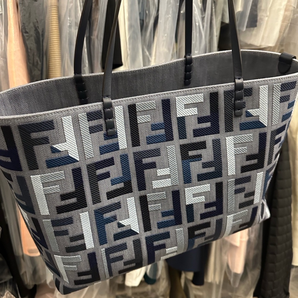 Fendi Men's Black and Gray Patterned Tote